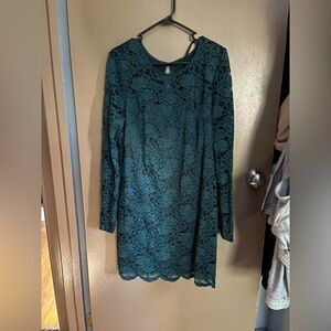 Chic Long Sleeve Lace Dress in Teal